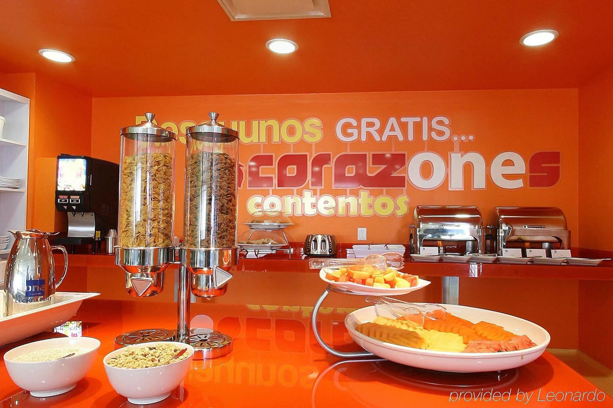 One Queretaro Aeropuerto Hotell El Coyote Exteriör bild